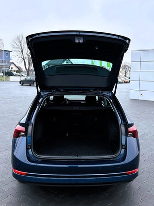 Skoda Octavia cena 109900 przebieg: 38396, rok produkcji 2022 z Starogard Gdański małe 106